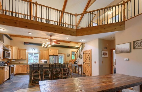 Logan Cabin | Wolf Den | Indoor Pool
