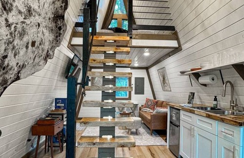 Campton House | Wolf Pup- A Frame- Hillside Tiny Cottage Wi-Fi