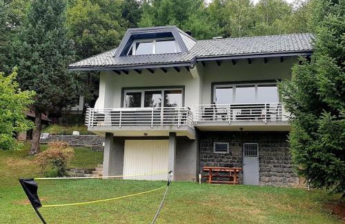 Sumece Villa | WOLF'S PLANE Luxury Isolated Mountain House for Digital Nomads