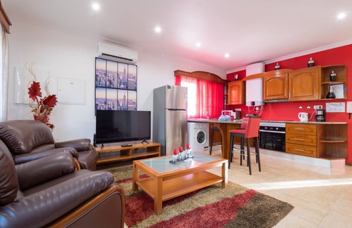 Ponta Delgada House | Wonder House Ponta Delgada, São Miguel, with sea view up to 16pax