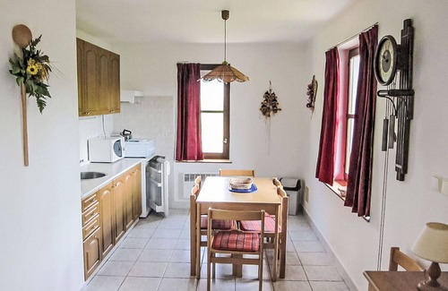 Starkov House | Wonderful private villa with WIFI, pool, TV, patio, pets allowed, panoramic view and parking