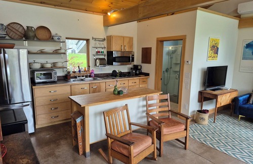 Blue Hill House | Wonderful Compound in lovely South Blue Hill with WiFi, AC . Has Guest House!