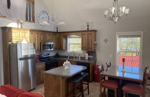 Morris Chapel Cottage | Wonderful cottage on the Tennessee River Crump Tn.