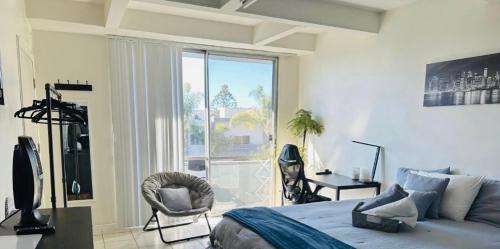 Wilshire Apartment | Wonderful LA studio apartment