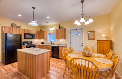 Lake Junaluska House | Wonderful lower-level home close to the lake with private entrance, WiFi, AC