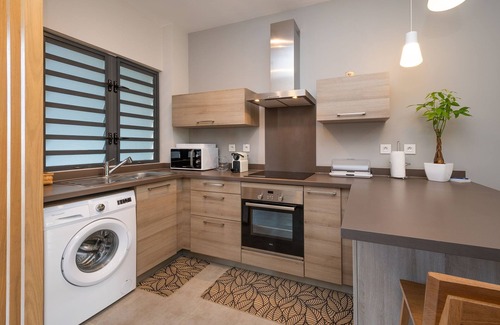 Calebasses Apartment | Wonderful Mont Choisy flat, lagoon pool