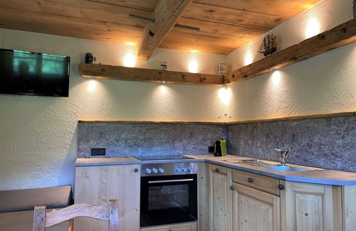 Muhlthal House | Wonderful private villa for 2 guests with WIFI, TV, patio and panoramic view
