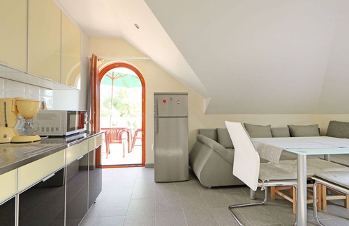 Balatonoszod House | Wonderful private villa for 10 people with A/C, WIFI, TV, terrace and parking