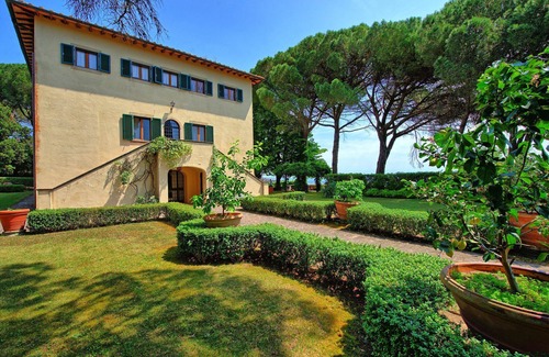 Montecatini Val di Cecina Villa | Wonderful private villa with WIFI, private pool, TV, pets allowed, panoramic view and parking