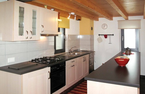 Ponto Valentino House | Wonderful private villa for 8 people with TV, patio, pets allowed and parking
