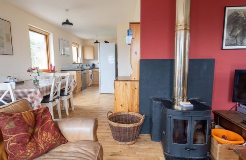 East Lewiston House | Wonderful private villa for 7 people with WIFI, TV, patio, pets allowed and parking