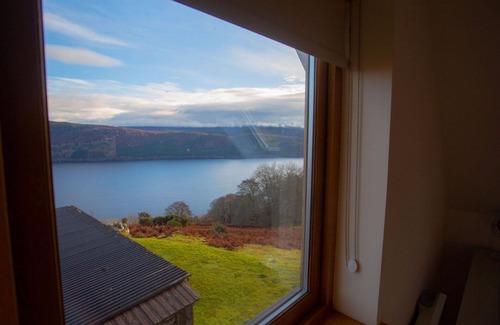 East Lewiston House | Wonderful private villa for 7 people with WIFI, TV, patio, pets allowed and parking