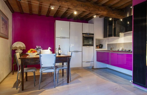 Sovicille House | Wonderful private villa with WIFI, TV, terrace, pets allowed, panoramic view and parking
