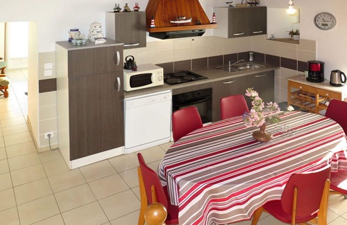 Pleubian House | Wonderful private villa for 5 guests with WIFI, TV, patio, pets allowed and parking