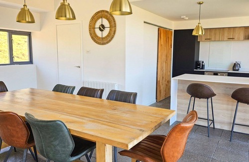 Breakish House | Wonderful private villa for 8 people with TV, terrace and panoramic view