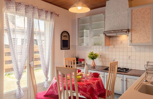 Mimizan House | Wonderful private villa for 4 guests with WIFI, TV, terrace and pets allowed