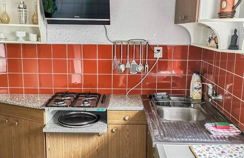 Ogonki House | Wonderful private villa for 6 people with TV, patio and parking