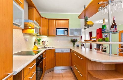 Dolni Chabry Villa | Wonderful private villa for 8 people with WIFI, private pool, TV, terrace and parking
