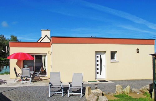 Kerlouan House | Wonderful private villa for 4 people with WIFI, TV, terrace and pets allowed