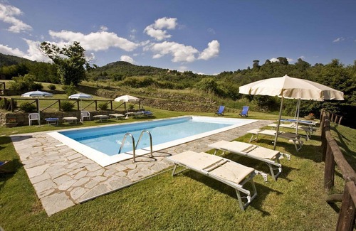Pieve di Chio Villa | Wonderful private villa for 10 people with private pool, WIFI and TV, close to Cortona