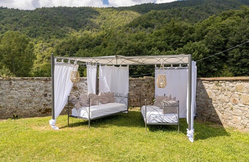 Pieve di Chio Villa | Wonderful private villa for 10 people with private pool, WIFI and TV, close to Cortona