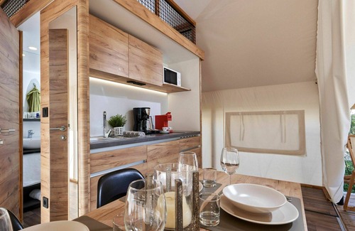 Biddinghuizen House | Wonderful private villa for 4 people with WIFI, pool, TV and terrace