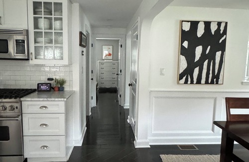 Bedford House | Wonderful Renovated Family Friendly Home Close to Boston and Lexington