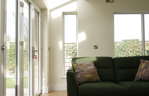 Limerick Apartment | Wonderful self contained space with a garden in Limerick