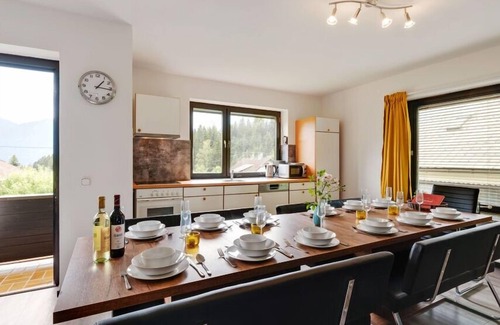 Kotschach-Mauthen Apartment | Wonderful Stay for 2-10 Persons Cosy, Quiet & Active in Summer and Winter