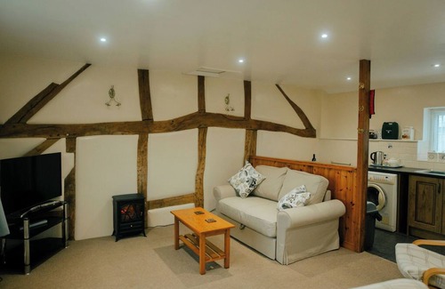Llanychan Cottage | Wonderful Views Of The Clwydian Range Nr Ruthin. Snowdonia 1hr. Pub 1 mile