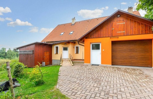 Rokytnice v Orlickych Horach House | Wonderful villa for 6 guests with WIFI, TV, patio, panoramic view and parking