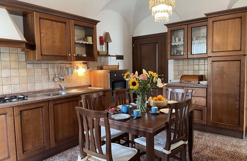 Torrazza House | Wonderful villa for 5 people with WIFI, terrace, pets allowed, panoramic view and parking