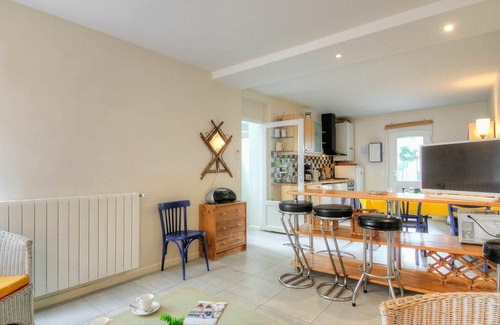 Saint-Igneuc House | Wonderful villa for 5 people with WIFI, TV, terrace and pets allowed