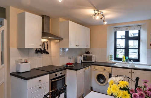Heligan House | Wonderful villa for 6 guests with WIFI, terrace and pets allowed