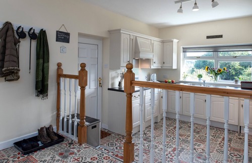 Trefriw Cottage | Wonderful Welsh cottage. Dog friendly. EV charger. Near Betws y Coed. Snowdonia