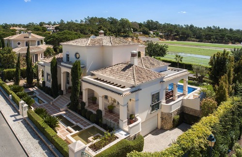 Almancil Villa | Wonderfully Stylish & Luxurious Villa, Heated Pool, Designer Interior