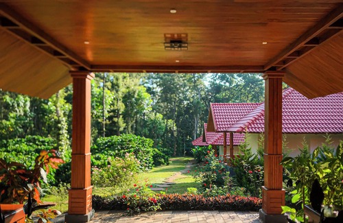 Somvarpet Cottage | Wood Clusters