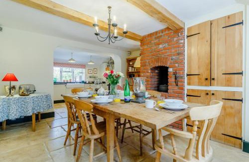 Dunwich House | Woodberry Cottage