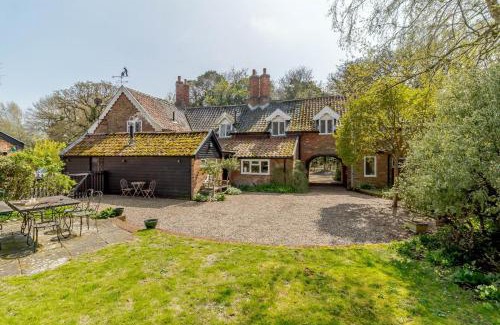 Dunwich House | Woodberry Cottage