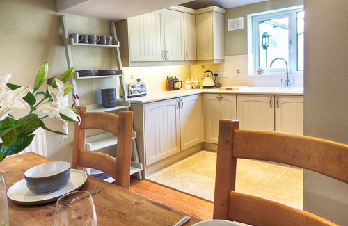 Bourton Cottage | Woodbine Cottage