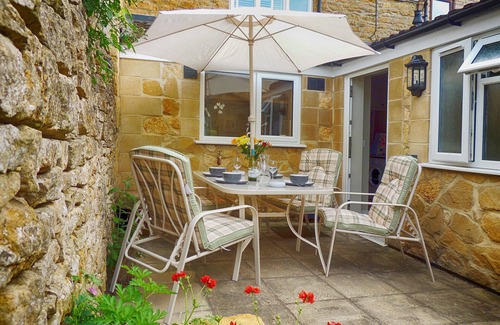 Bourton Cottage | Woodbine Cottage