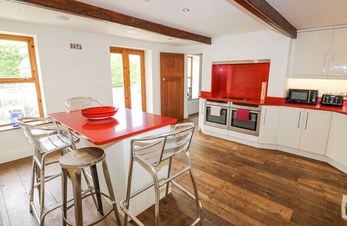 Honley Cottage | WOODBOTTOM FARM, pet friendly, luxury holiday cottage in Meltham