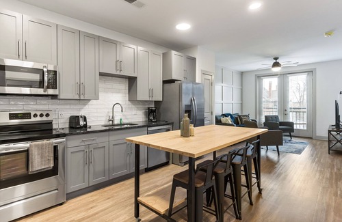 East Walnut HIlls Apartment | Woodburn Exchange