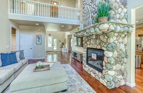 Mariposa House | Wooded Bliss