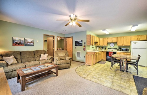 Markville Cabin | Wooded Danbury Cabin w/Grill + Fire Pit!