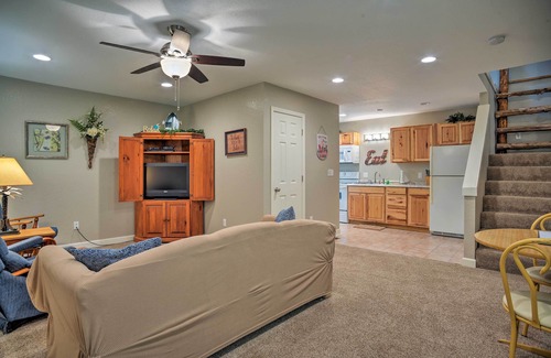 Gilbertsville Apartment | Wooded Gilbertsville Hideaway on Kentucky Lake!