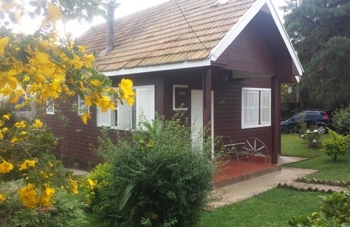 Abernessia House | Wooden Chalet - Fireplace and Bonfire - 2 blocks from the main avenue