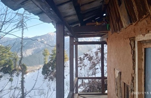Mohal House | Wooden home bhatkanda