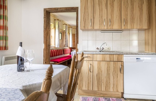Maschl House | Wooden house - 400 years old - cosy and comfortable