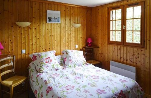 Denneville House | Wooden House by Beach near Barneville
